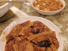 -鸿一饭店(隐秀路店)