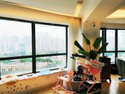 -E.L.K造型momopark店