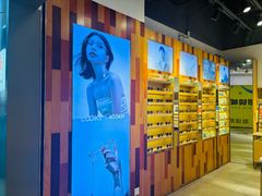-LOOK眼镜·蔡司依视路配镜(宝山万达店)