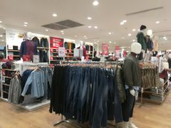 店内环境-优衣库(北京首开福茂宋家庄购物中心店)