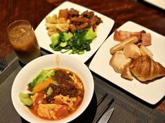 -三亚湾海居铂尔曼度假酒店