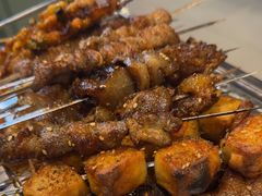 -烤满分·东北烧烤(首经贸店)