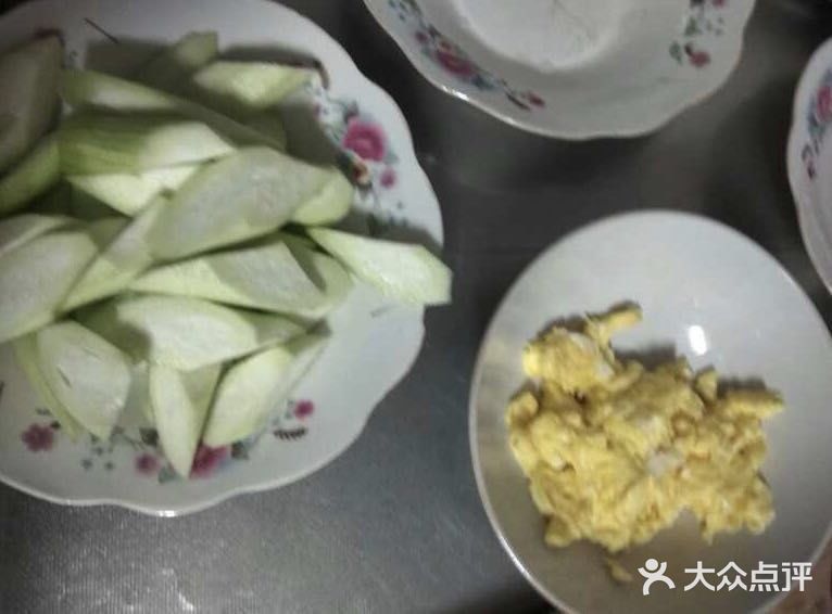 家庭小炒之丝瓜炒鸡蛋，夏天里的一道美味菜
