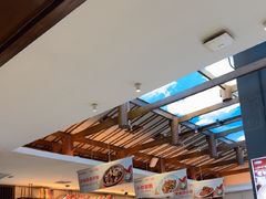 -阿瓦山寨·湘菜现炒·剁椒鱼头王(咸阳总店)