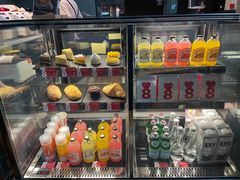 零售区-8 Hearts Coffee(悟锦世纪大楼店)