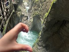 -蝶舞清江·恩施地心谷景区