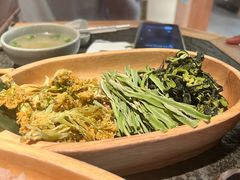 -三出山火锅(南京万象天地店)