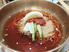 -草家酱蟹炭火烤肉店(珲春南路二店)