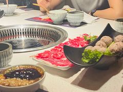 -牛村来人潮汕牛肉火锅(西单店)