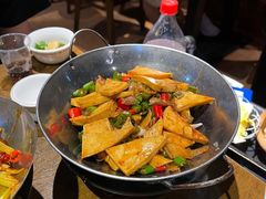 干锅千页豆腐-阿婉贵州苗家酸汤鱼(梅林店)