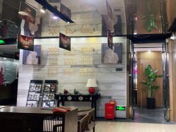 -盘子女人坊生日照·摄影馆(华强店)