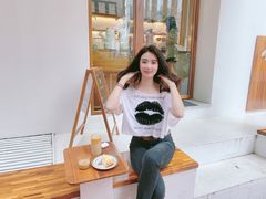 -Line 咖啡(石厦花园店)