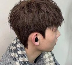 -川和潮人