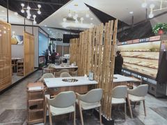 大堂-屋头串串(新街里店)