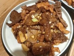 传统老爆三-陈傻子餐厅(世纪都会店)