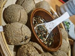 -野山舂·贵州现舂酸汤火锅(鸿通城店)