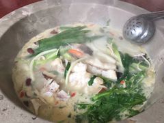 -姚记抚仙湖石锅鱼庄