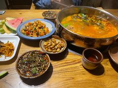 -黔诚多彩火锅(甲秀楼店)