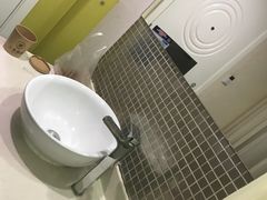 -Zsmart智尚酒店(上海北外滩四川北路东宝兴路地铁站店)