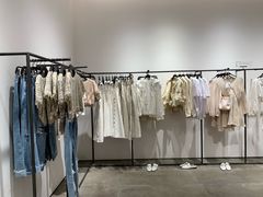 -URBAN REVIVO(西安Momopark店)