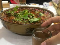 -乡土特色.冷锅鱼.牦牛肉汤锅