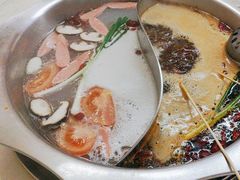 -李记称盘牛杂串串(广厦店)