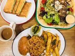 -HELLO 27 意面·沙拉·帕尼尼