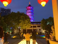 -绳金塔