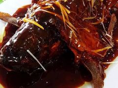 曾蹦鲤鱼-六和聚传统烤鸭.天津菜(和平店)