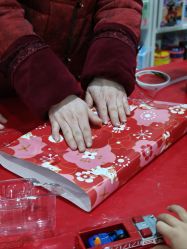 -逝水玩具折扣店