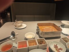 -左庭右院鲜牛肉火锅黑金店(陆家嘴中心店)