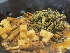 -屯老二农家铁锅炖(奥运村店)