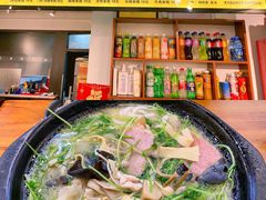 -丽虹云南过桥米线(兴工街店)
