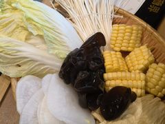 -潮界(LU·ONE凯德晶萃广场店)