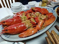 龙虾-天伦海鲜·老味道·青岛菜(栈桥天主教堂店)