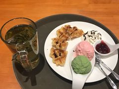 -西西弗书店&矢量咖啡(壹方购物中心店)