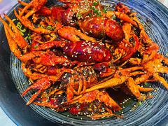 -肥肥虾庄·金牌油焖大虾(首义路店)