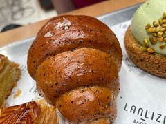 -LANLIZI BAKERY(COSMO店)