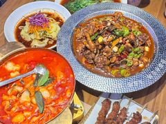 -俭寨大盘鸡·手抓肉·烧烤新疆菜(乌苏路店)