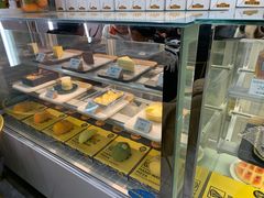 面包甜点陈列柜-猫王榴莲世家(三里屯SOHO商场店)