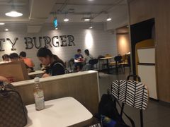 大堂-麦当劳(水坑尾街店)