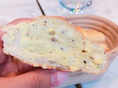 -La Mer Restaurant & Lounge