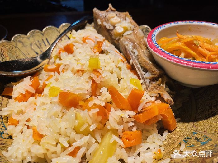 楼兰新疆主题餐厅(龙湖店)-特色手抓饭-菜-特色手抓饭图片-重庆美食-