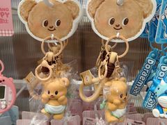 -名创优品(山东青岛华润万象城店)