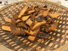 -院8里·少城记忆老川菜(宽窄巷子店)