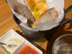 餐前面包-Macarena 玛卡莲娜西班牙餐厅