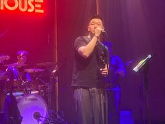 -TZ House音乐现场(来福士中心店)