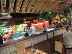 -野山舂·贵州现舂酸汤火锅(鸿通城店)