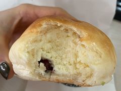 红豆奶油面包-WHEAT&BAKER-麥(凯德来福士店)