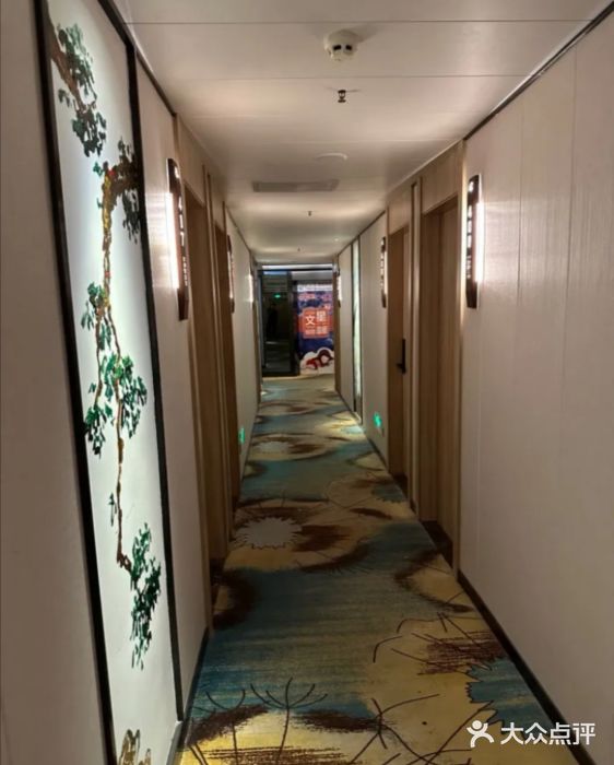 文星酒店(广州北京路步行街海珠广场地铁站店)图片